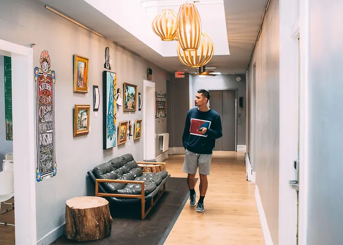 Hi San Diego Downtown Hostel